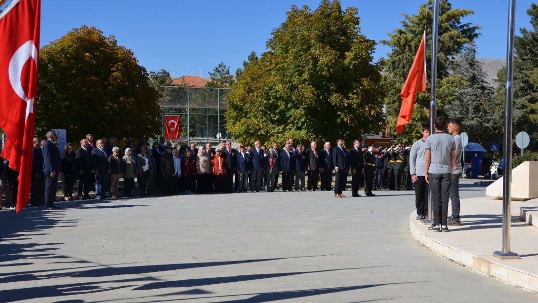 29 EKİM CUMHURİYET BAYRAMI ÇELENK SUNMA TÖRENİ 