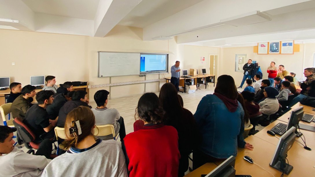 MEBİ Uygulaması hakkında  Müdürlüğümüze bağlı Lise Müdürlüklerimizde eğitim gören öğrencilerimize ve öğretmenlerimize eğitim verilmiştir.